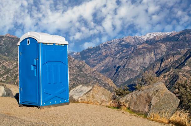 Best VIP or Luxury Restroom Trailers  in Garnet, CA